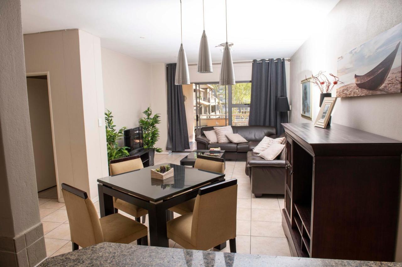 Grayston Exec Apartments 요하네스버그 외부 사진