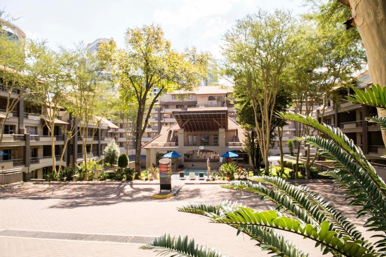 Grayston Exec Apartments 요하네스버그 외부 사진