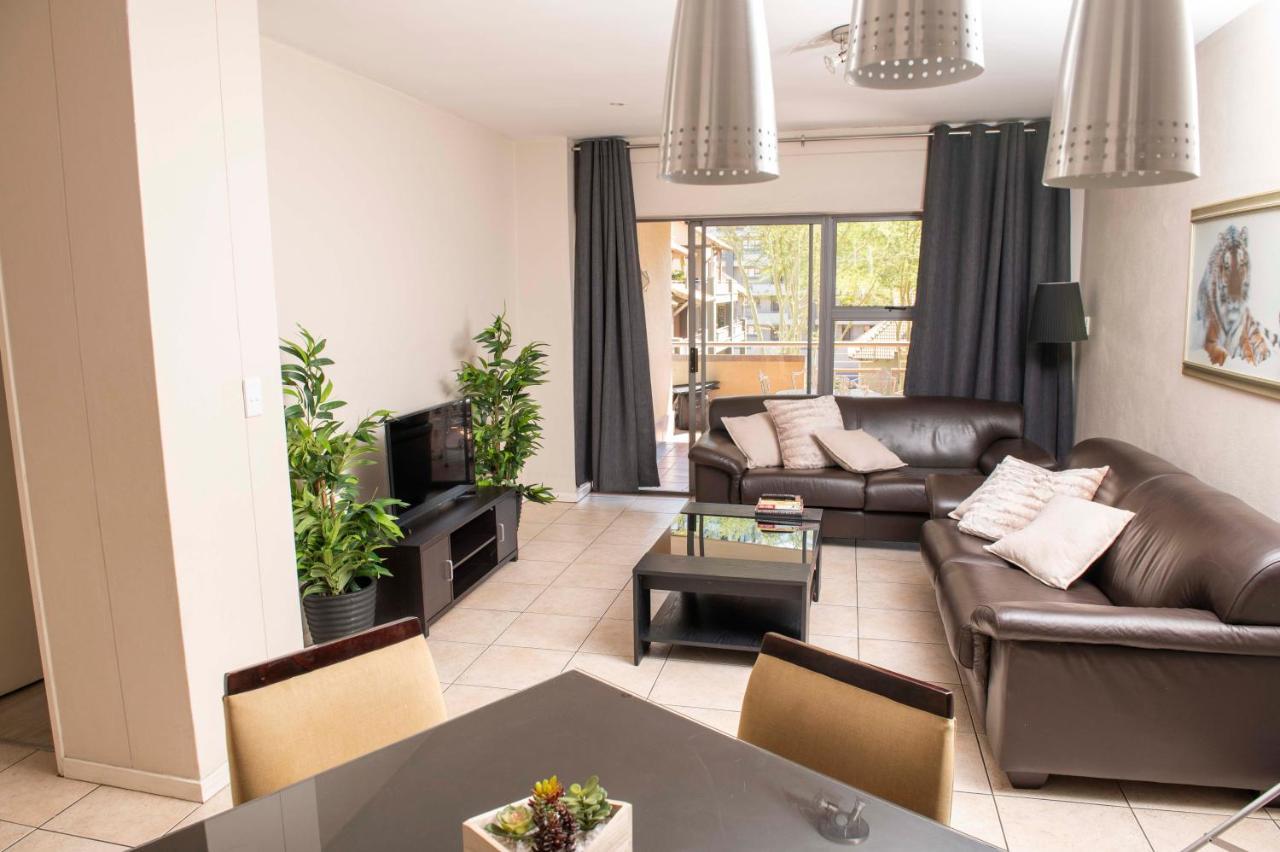 Grayston Exec Apartments 요하네스버그 외부 사진
