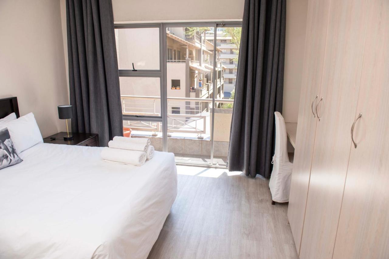 Grayston Exec Apartments 요하네스버그 외부 사진