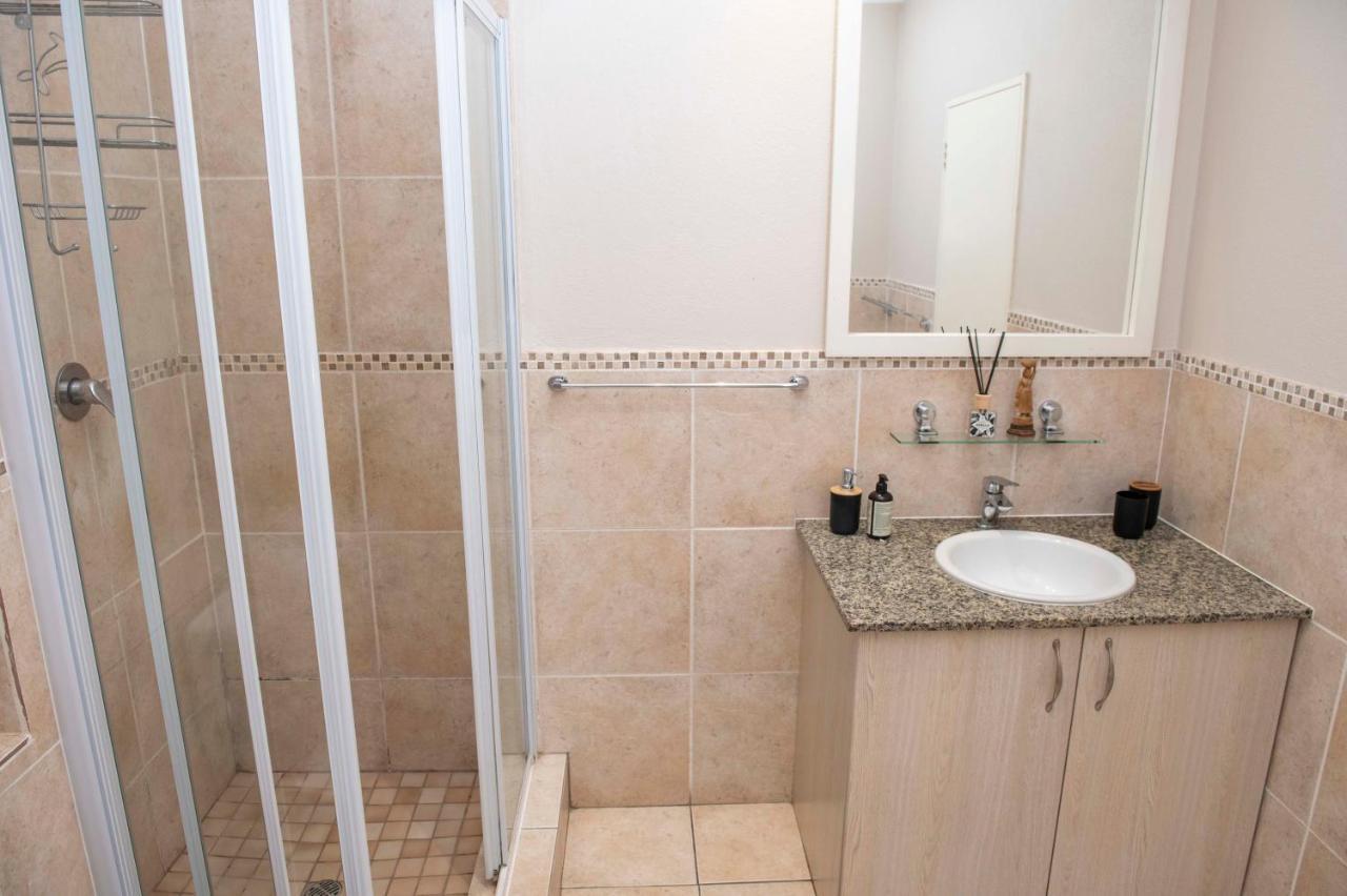 Grayston Exec Apartments 요하네스버그 외부 사진