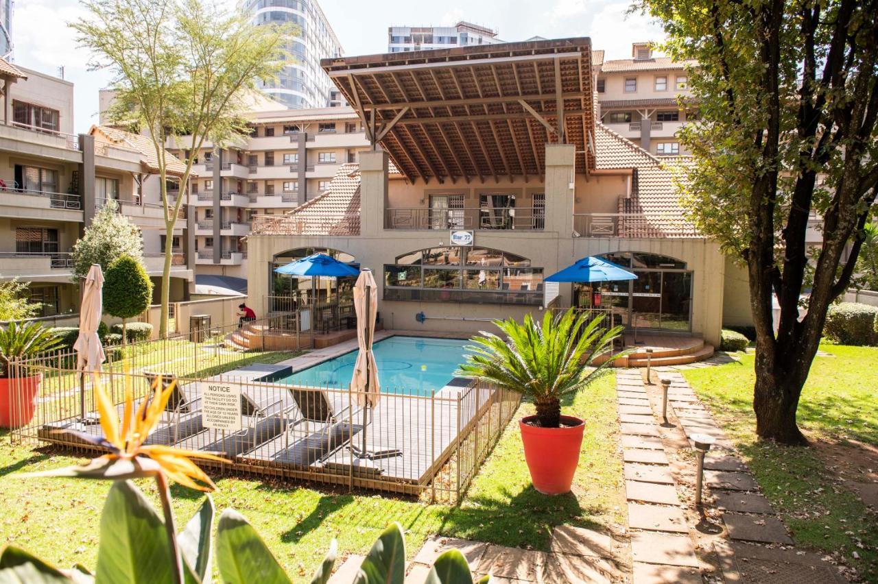 Grayston Exec Apartments 요하네스버그 외부 사진